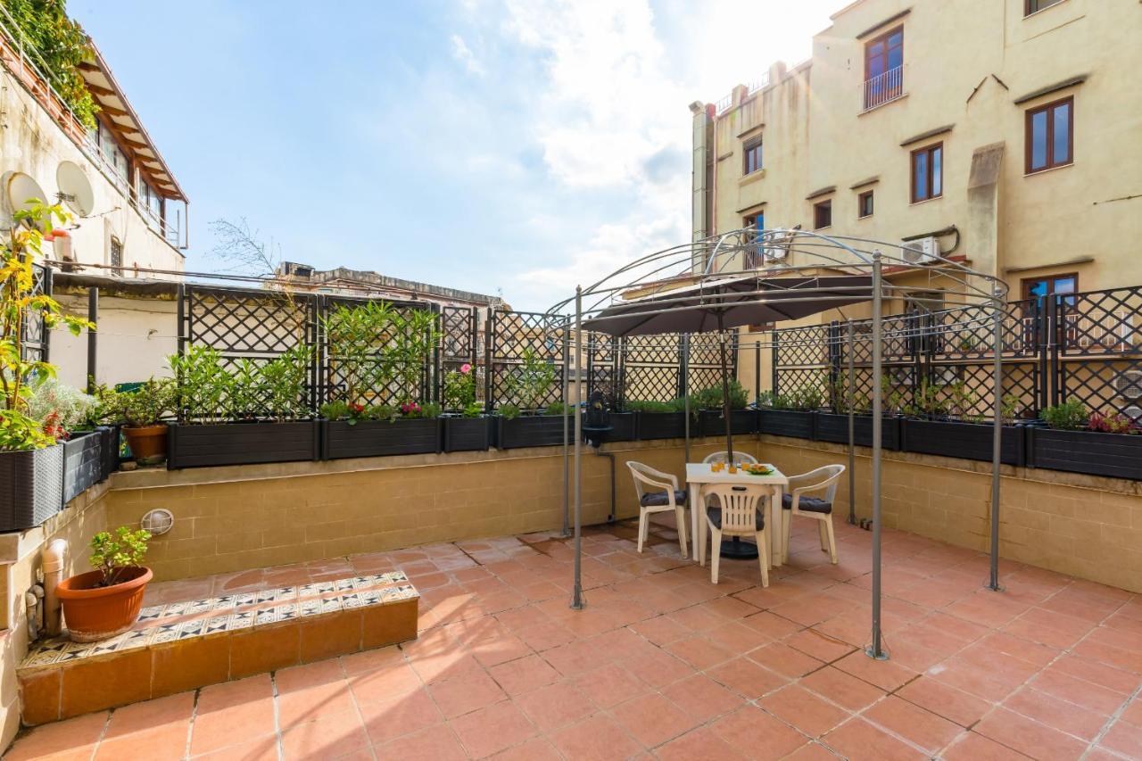 Appartamento A Santa Maria La Nova By Wonderful Italy เนเปิลส์ ภายนอก รูปภาพ