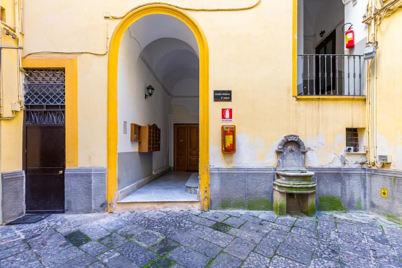 Appartamento A Santa Maria La Nova By Wonderful Italy เนเปิลส์ ภายนอก รูปภาพ